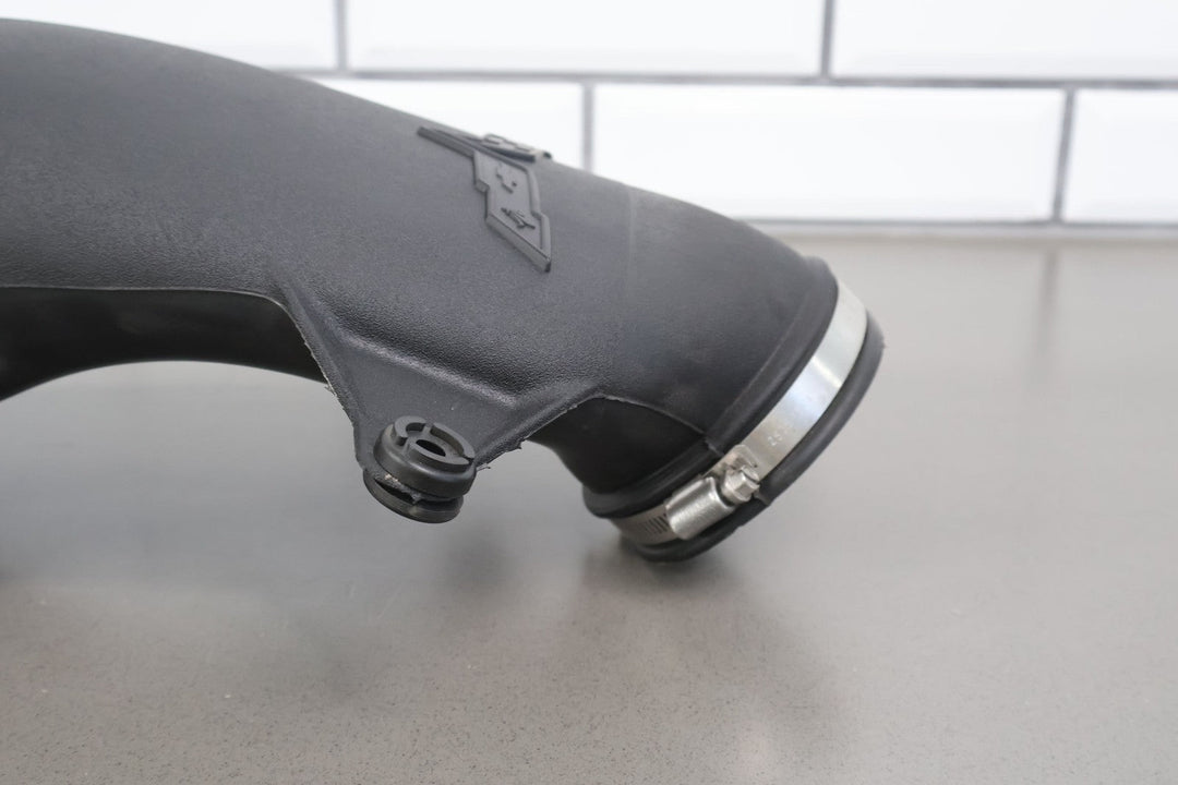 05 - 07 C6 Corvette (6.0L LS2) OEM Air Intake Tube Only