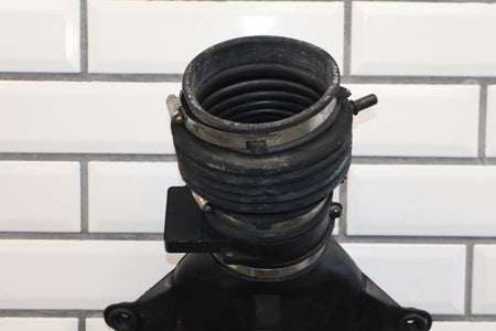 05-07 Chevrolet Corvette C6 LS2 Air Cleaner 88964144