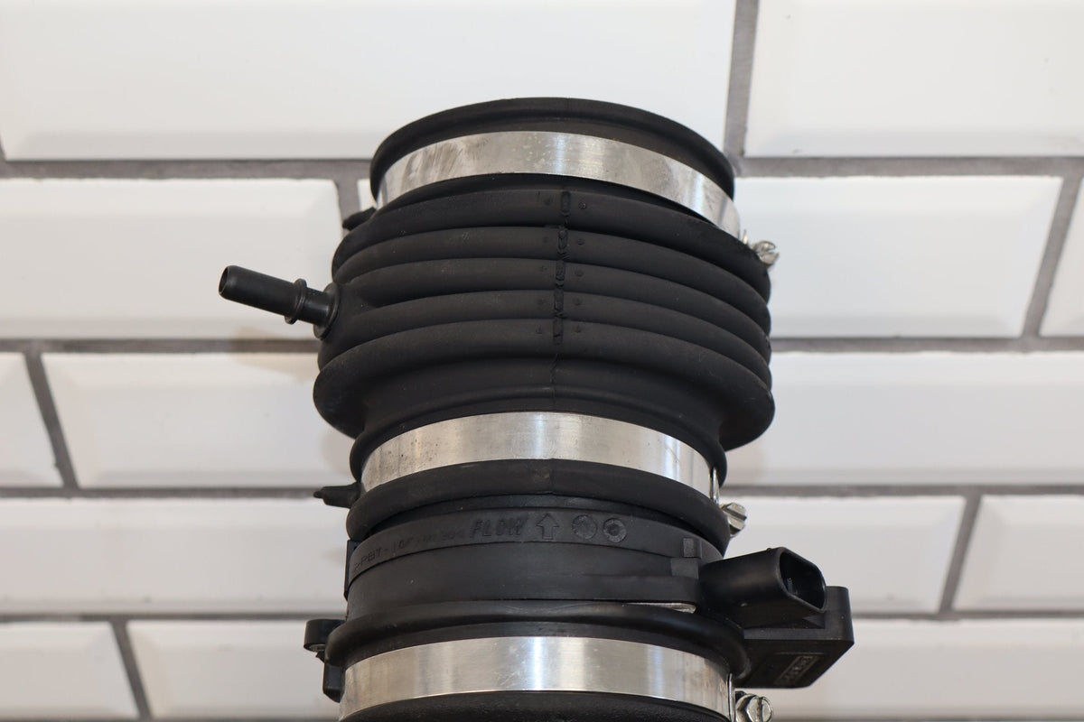 05-07 Chevrolet Corvette C6 LS2 Air Cleaner 88964144