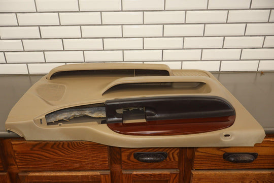 05 - 07 Ford F250 Crew Cab Lariant Tan Woodgrain LH Left Front Door Panel