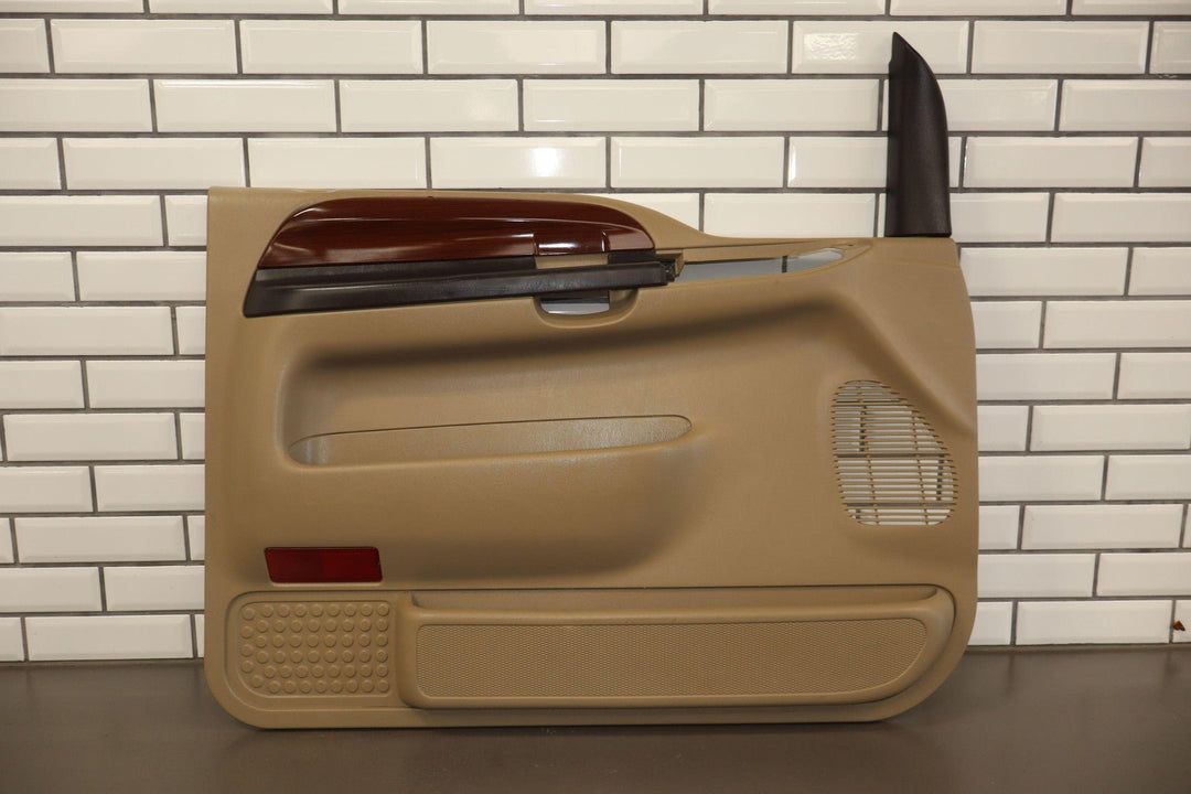 05 - 07 Ford F250 Crew Cab Lariant Tan Woodgrain LH Left Front Door Panel