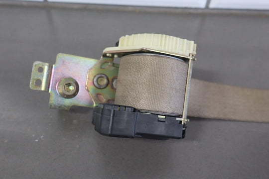 05 - 07 Ford F250 Crew Cab Passenger Right Front Seat Belt Retractor (Tan 8H)