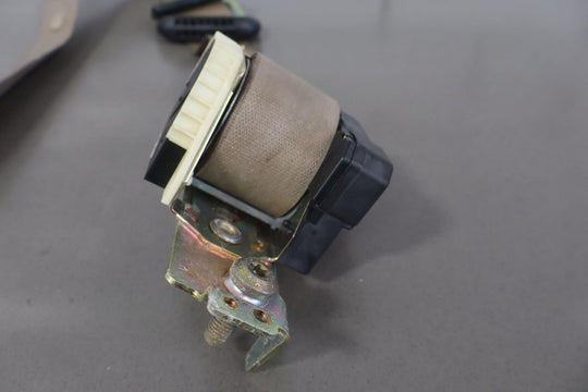 05 - 07 Ford F250 Crew Cab Passenger Right Front Seat Belt Retractor (Tan 8H)