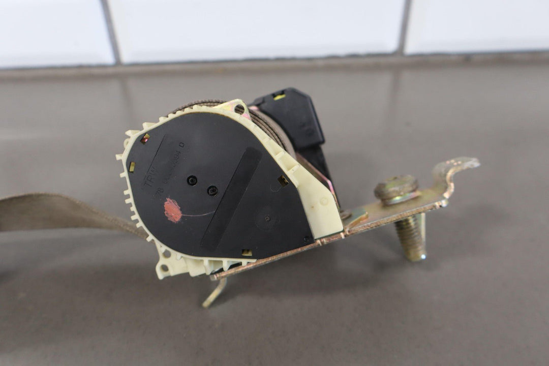 05 - 07 Ford F250 Crew Cab Passenger Right Front Seat Belt Retractor (Tan 8H)