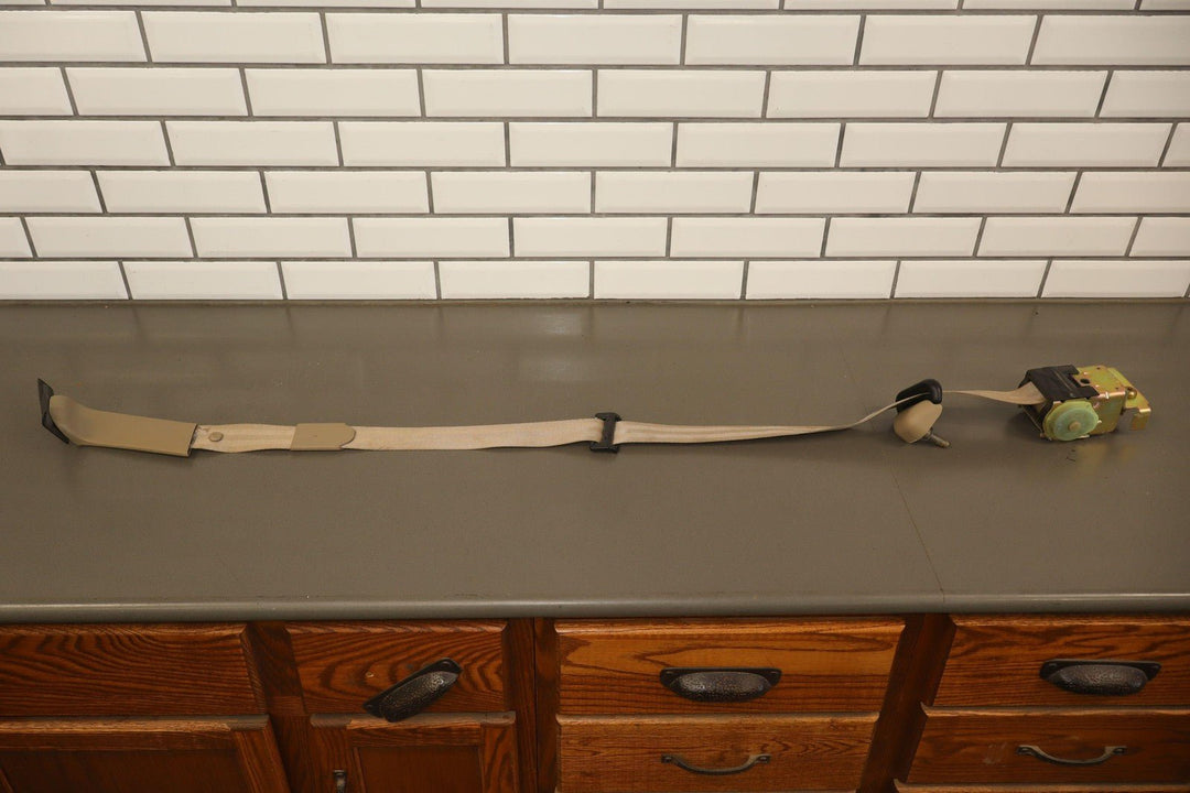 05 - 07 Ford F250 F350 Crew Cab Left Rear Seat Belt Retractor (Tan 8H)