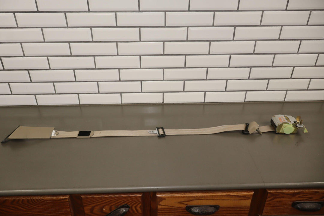 05 - 07 Ford F250 F350 Crew Cab Left Rear Seat Belt Retractor (Tan 8H)
