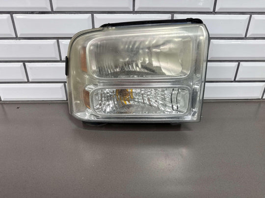 05 - 07 Ford F250 F350 Passenger Right RH Headlight Assembly OEM