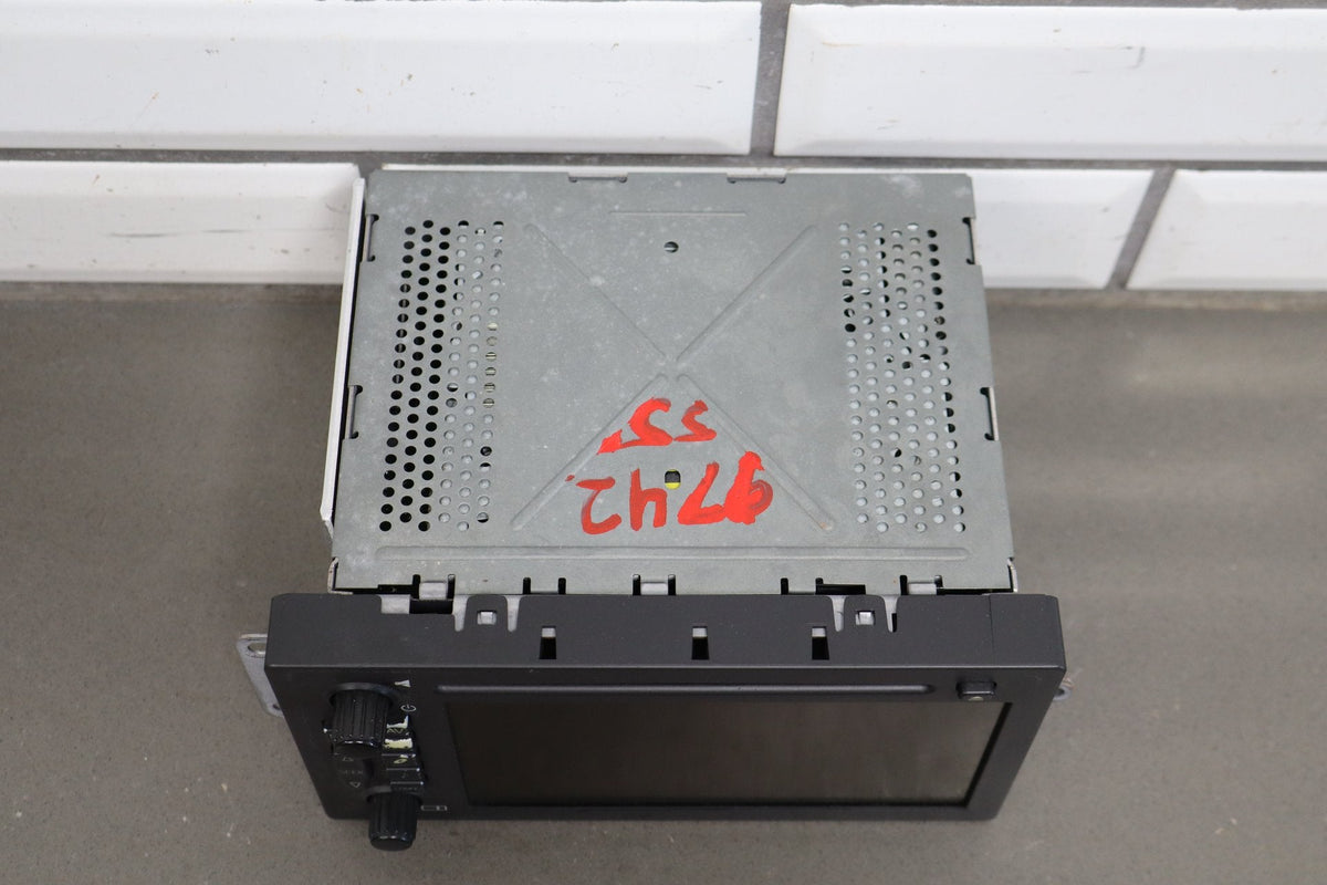 05-07 Hummer H2 AM FM CD Navigation Radio 15800000