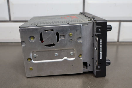 05-07 Hummer H2 AM FM CD Navigation Radio 15800000