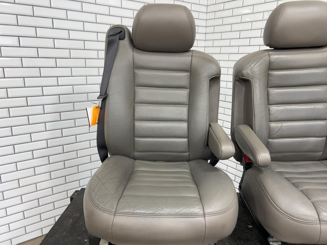 05 - 07 Hummer H2 Left & Right Leather Front Power/Heated Seats *Worn*