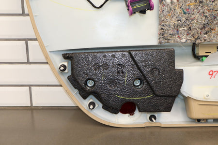 05-08 Chevrolet Corvette C6 RH Door Panel Cashmere 31