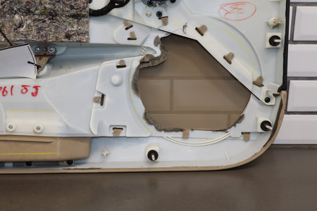 05-08 Chevrolet Corvette C6 RH Door Panel Cashmere 31