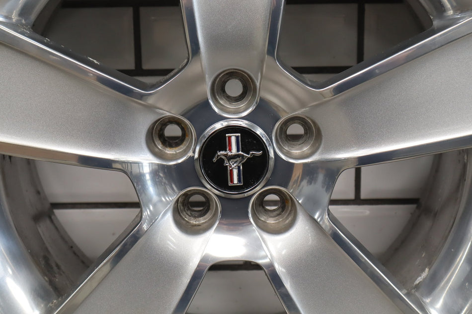 05-09 Ford Mustang GT S197 17x8 Polished Alloy Wheel Single No Tire (Curb Rash)