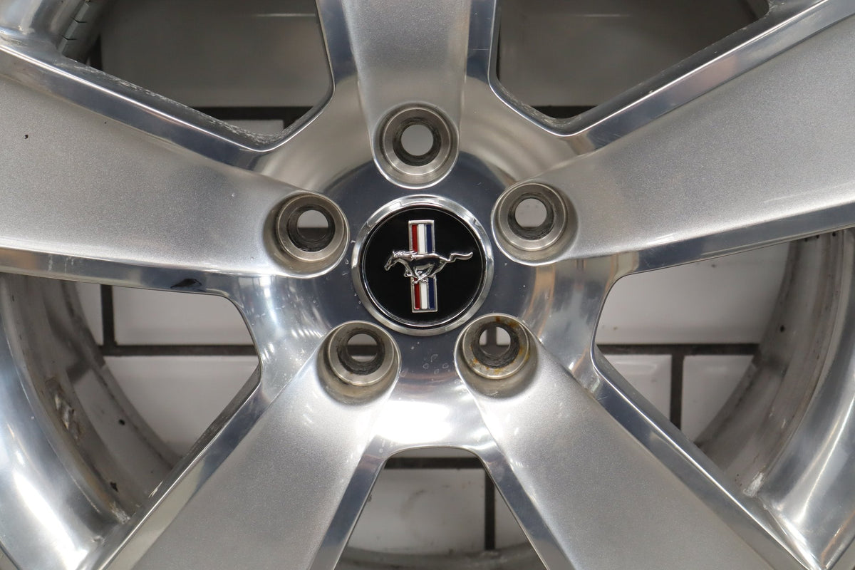 05-09 Ford Mustang GT S197 17x8 Polished Alloy Wheel Single No Tire (Curb Rash)