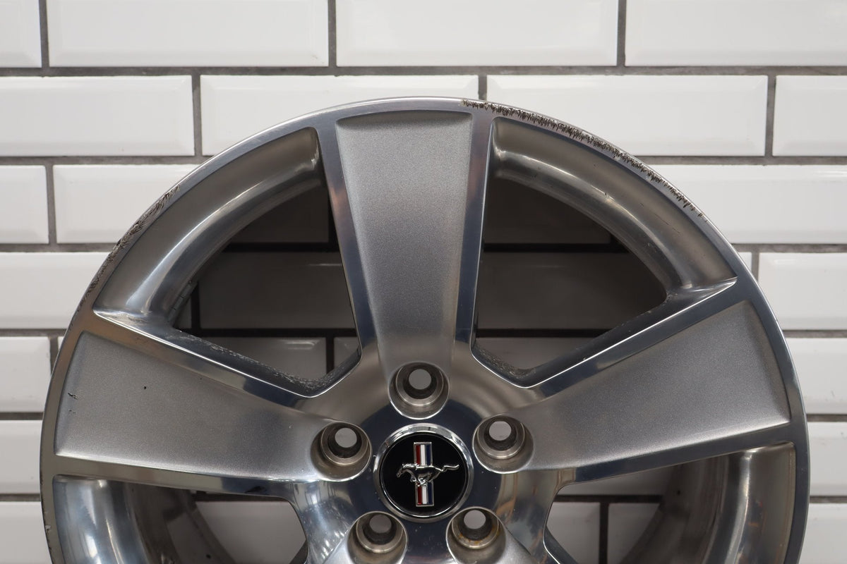 05-09 Ford Mustang GT S197 17x8 Polished Alloy Wheel Single No Tire (Curb Rash)