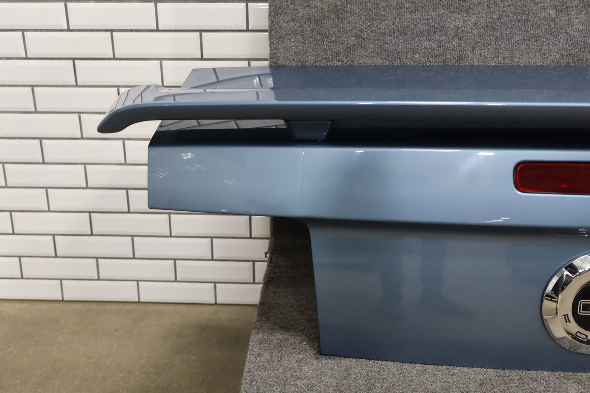 05-09 Ford Mustang GT S197 Decklid Trunk Lid With Spoiler (Windveil Blue P3)