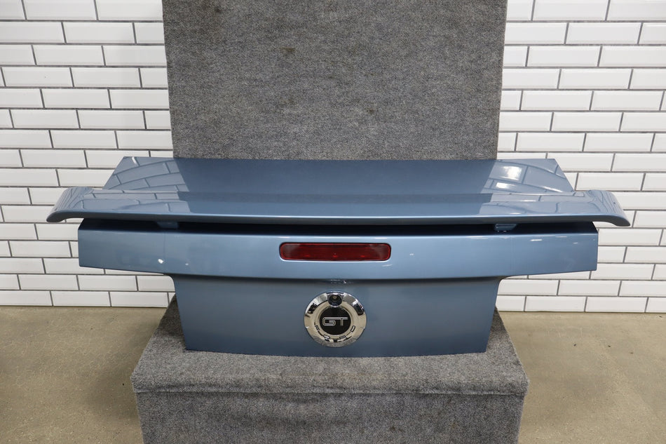 05-09 Ford Mustang GT S197 Decklid Trunk Lid With Spoiler (Windveil Blue P3)