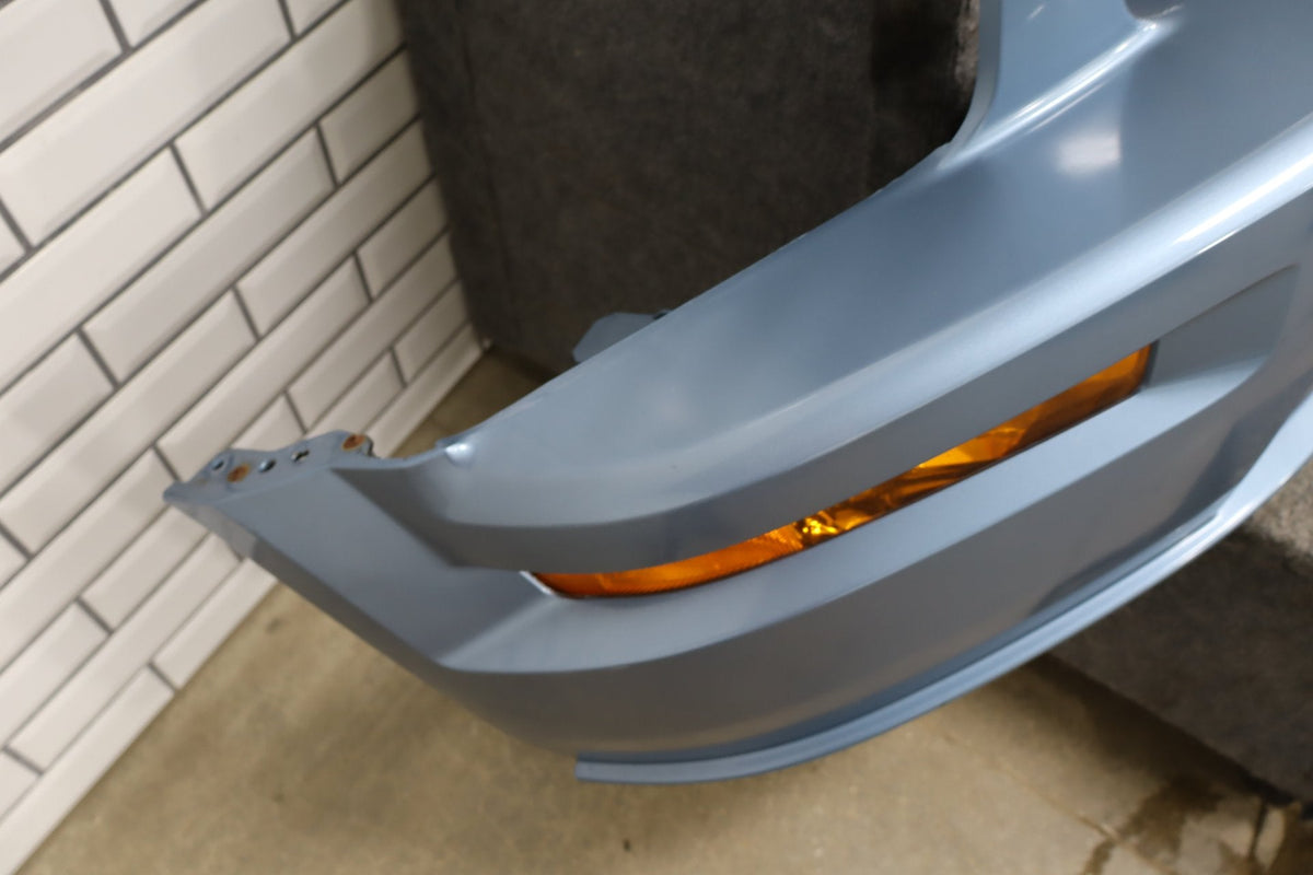 05-09 Ford Mustang GT S197 Front Bumper With Grille (Windveil Blue P3) (Dent)