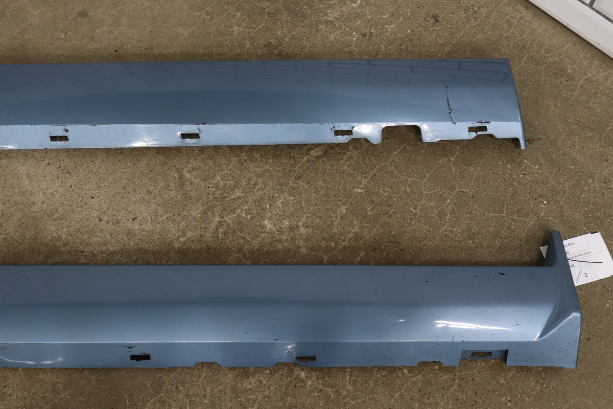 05-09 Ford Mustang GT S197 Left Right Rocker Molding Pair (Windveil Blue P3)