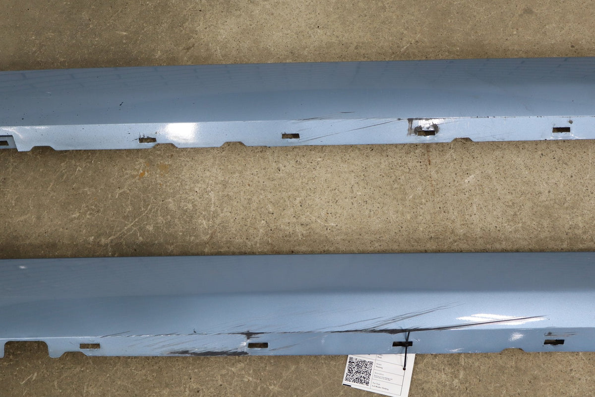 05-09 Ford Mustang GT S197 Left Right Rocker Molding Pair (Windveil Blue P3)