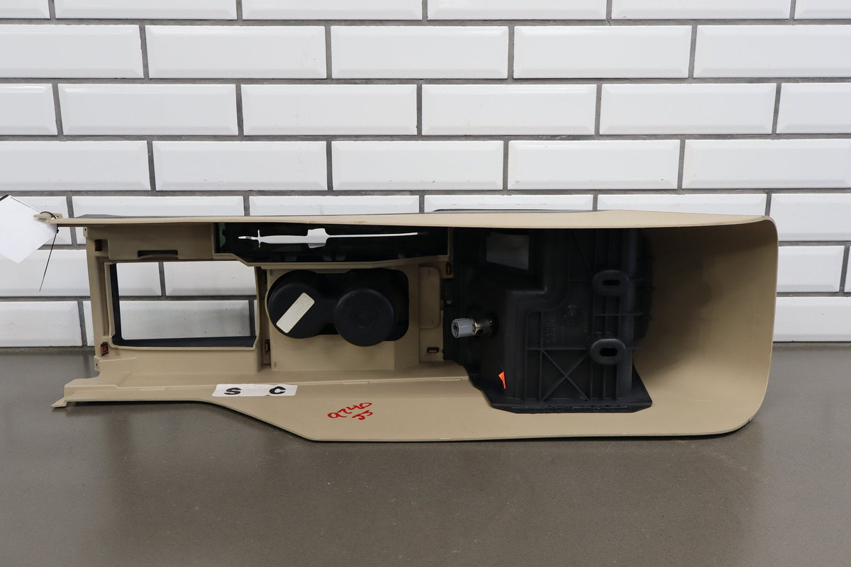 05-09 Ford Mustang S197 Center Floor Console With Lid Less Shifter (Camel KH)