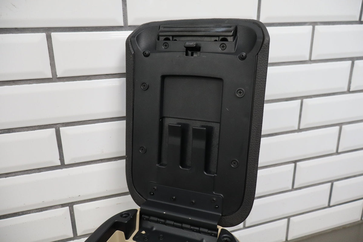 05-09 Ford Mustang S197 Center Floor Console With Lid Less Shifter (Camel KH)