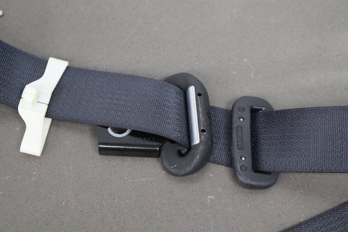 05-09 Ford Mustang S197 Convertible Passenger Right Front Seat Belt (Camel KH)