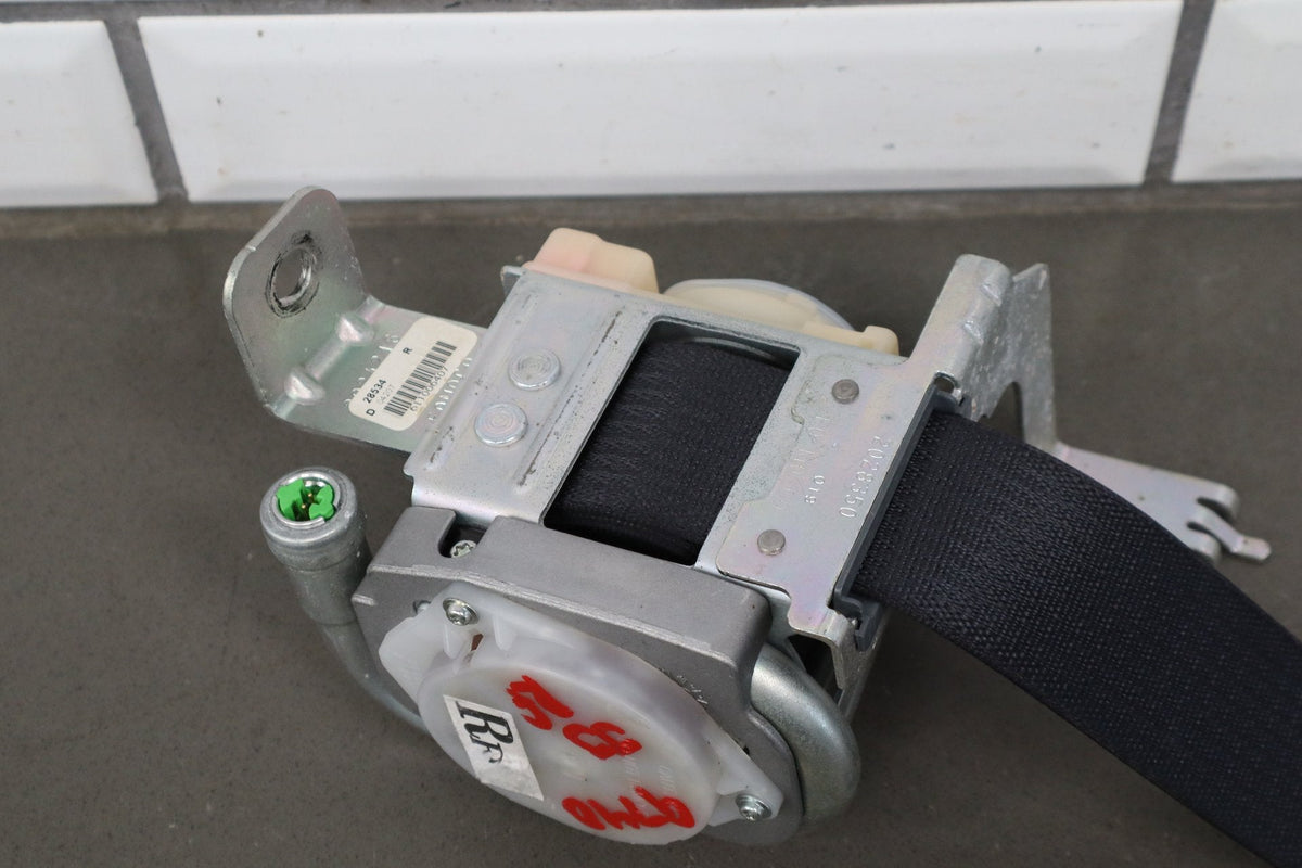 05-09 Ford Mustang S197 Convertible Passenger Right Front Seat Belt (Camel KH)