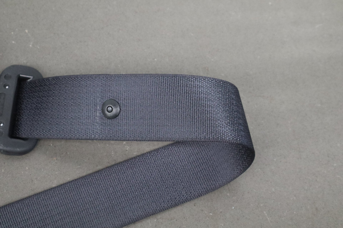 05-09 Ford Mustang S197 Convertible Passenger Right Front Seat Belt (Camel KH)