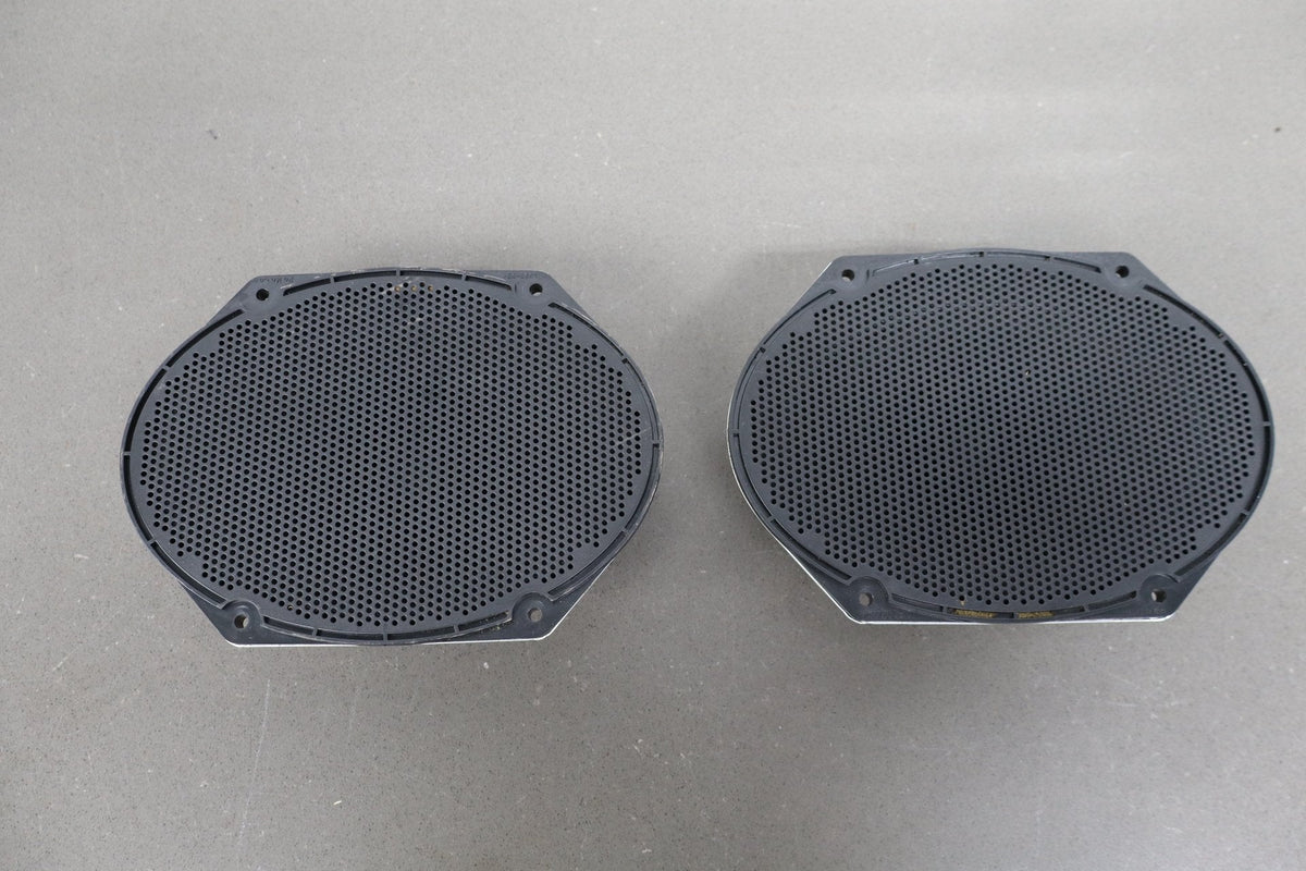 05-09 Ford Mustang S197 Convertible Shaker 500 Speaker Set With Grilles (Tested)