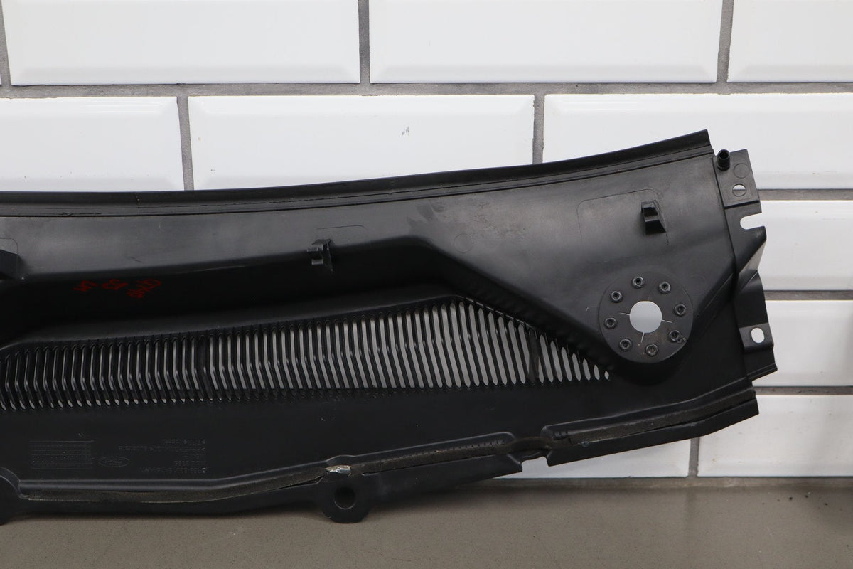 05-09 Ford Mustang S197 Cowl Vent Panel (Black Textured) (Mild Sun Fade)