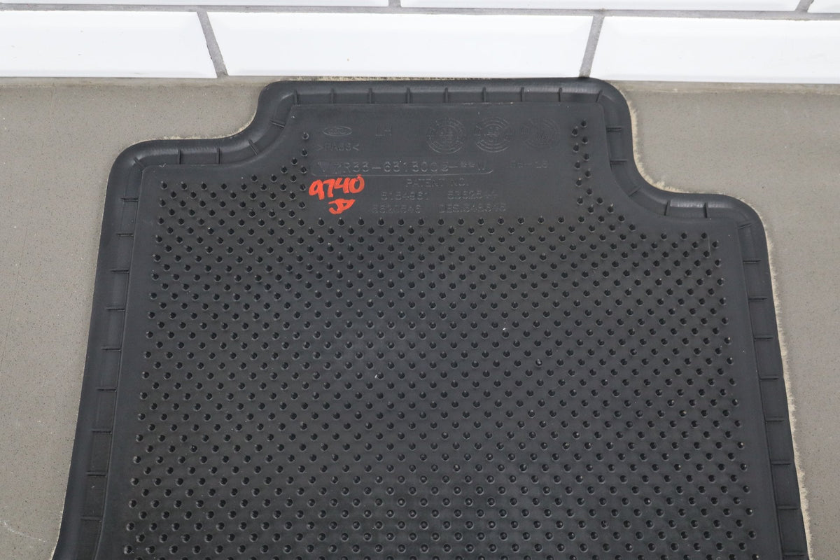 05-09 Ford Mustang S197 Front Carpeted Floor Mats Pair