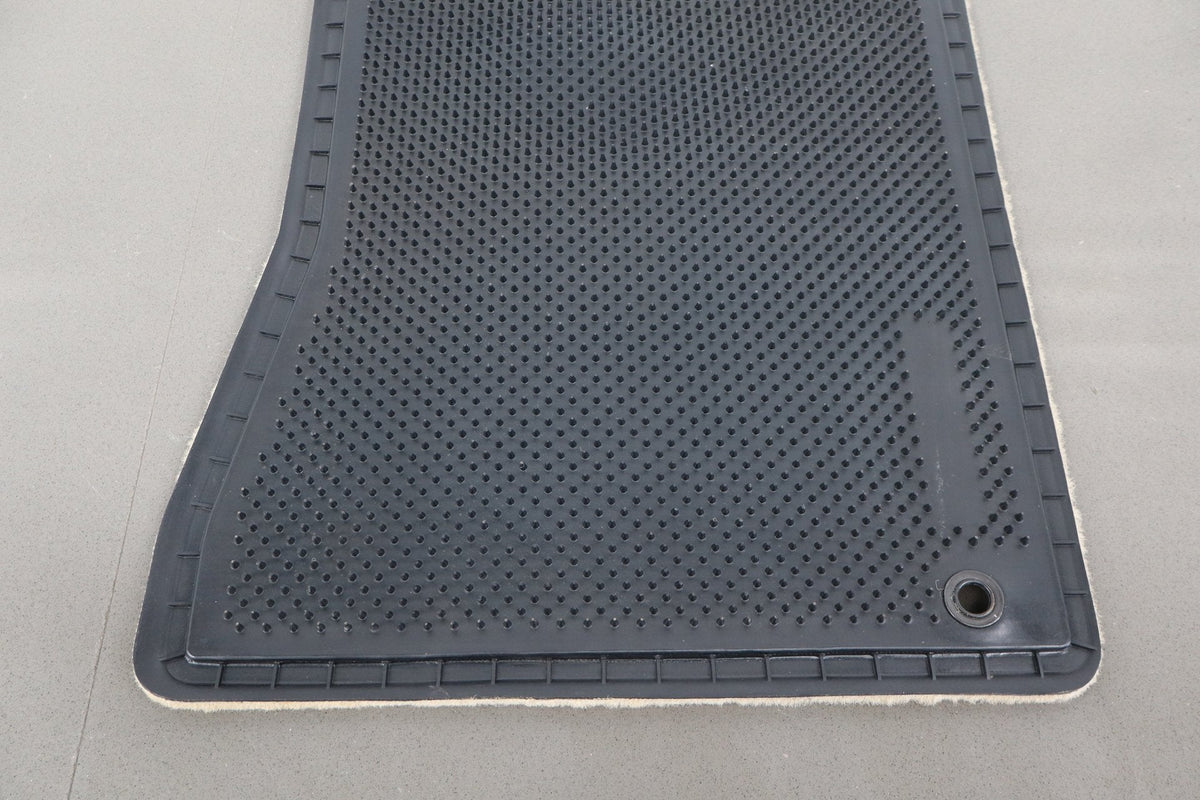 05-09 Ford Mustang S197 Front Carpeted Floor Mats Pair