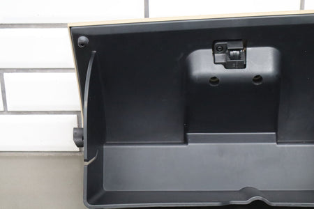 05-09 Ford Mustang S197 Glove Box Assembly (Camel KH)
