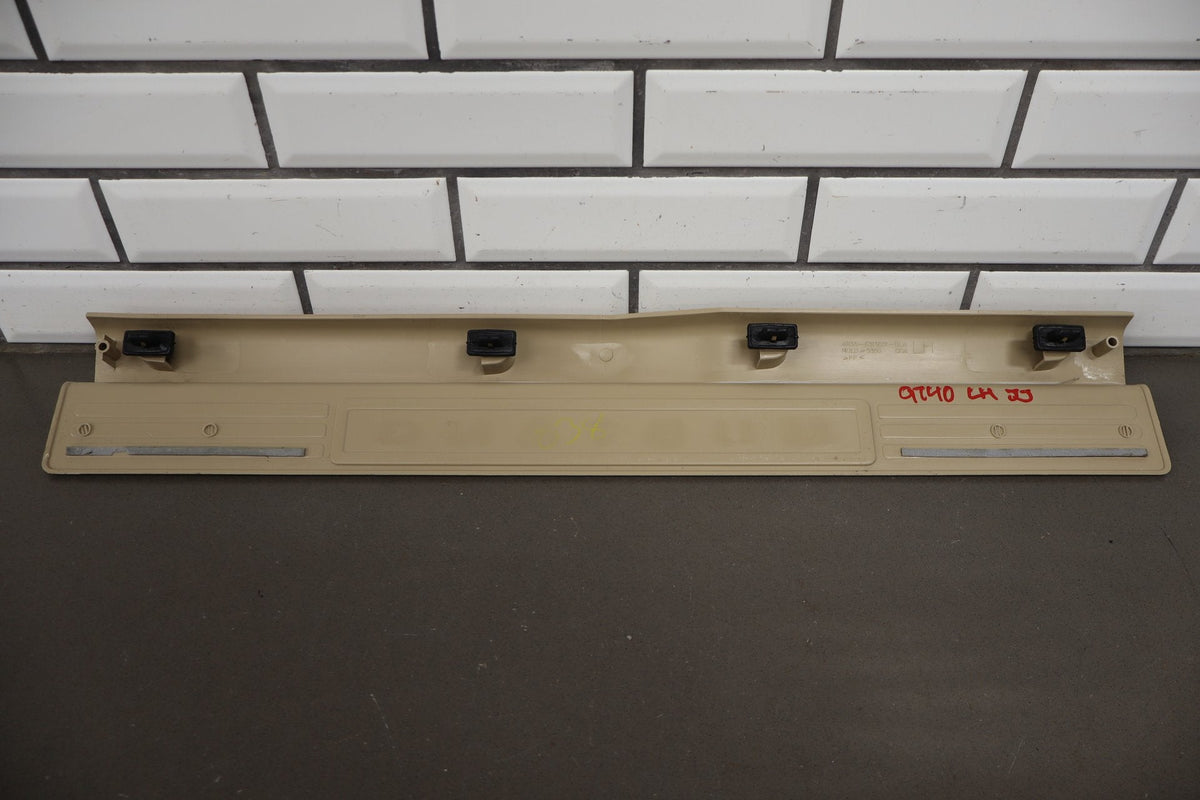 05-09 Ford Mustang S197 Left Right Door Sill Plates Aluminum (Minor Dents)