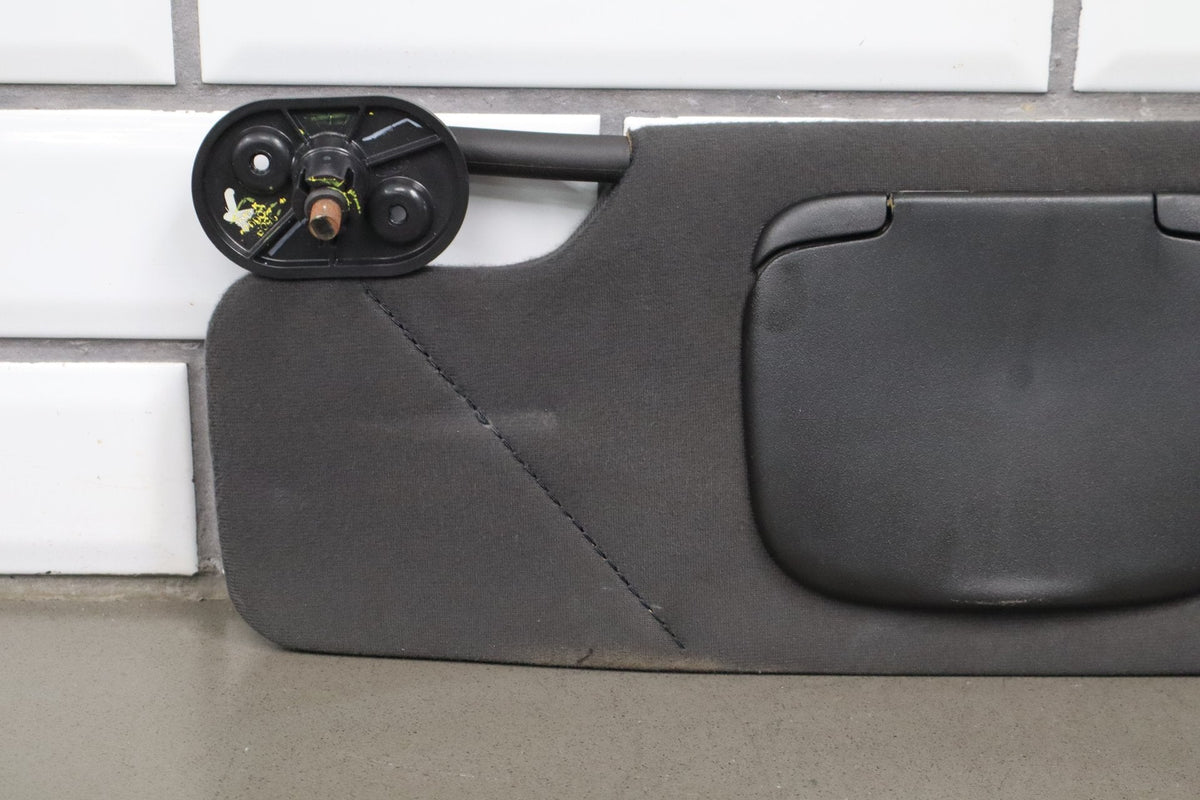 05-09 Ford Mustang S197 Left Right Sun Visor Pair With Mirrors (Camel KH)