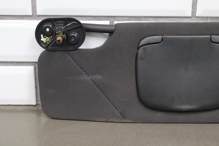 05-09 Ford Mustang S197 Left Right Sun Visor Pair With Mirrors (Camel KH)