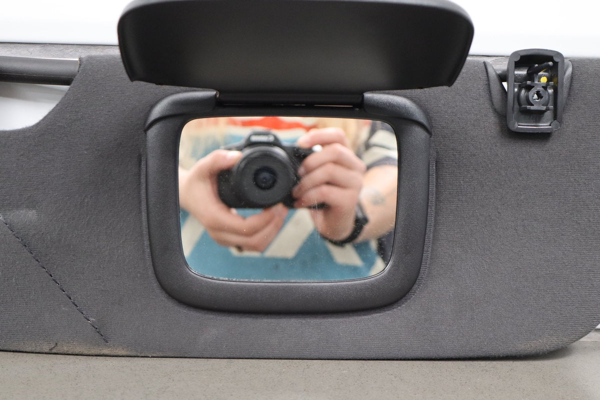 05-09 Ford Mustang S197 Left Right Sun Visor Pair With Mirrors (Camel KH)