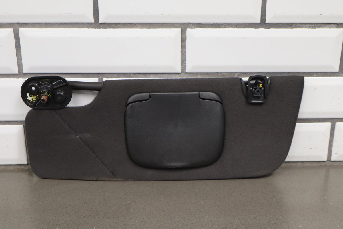 05-09 Ford Mustang S197 Left Right Sun Visor Pair With Mirrors (Camel KH)