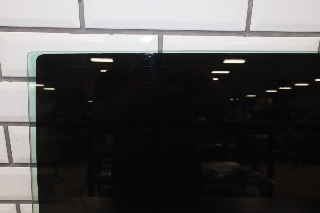 05 - 09 Hummer H2 SUT Pickup Heated Center Midgate Back Window Glass (Self Tint)