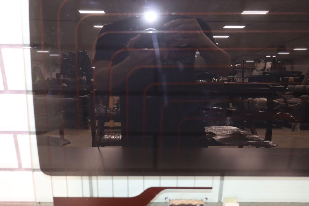 05 - 09 Hummer H2 SUT Pickup Heated Center Midgate Back Window Glass (Self Tint)