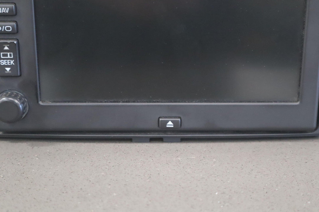 05 - 10 C6 Corvette AM - FM - CD - DVD - Navigation Receiver *Tested Good*