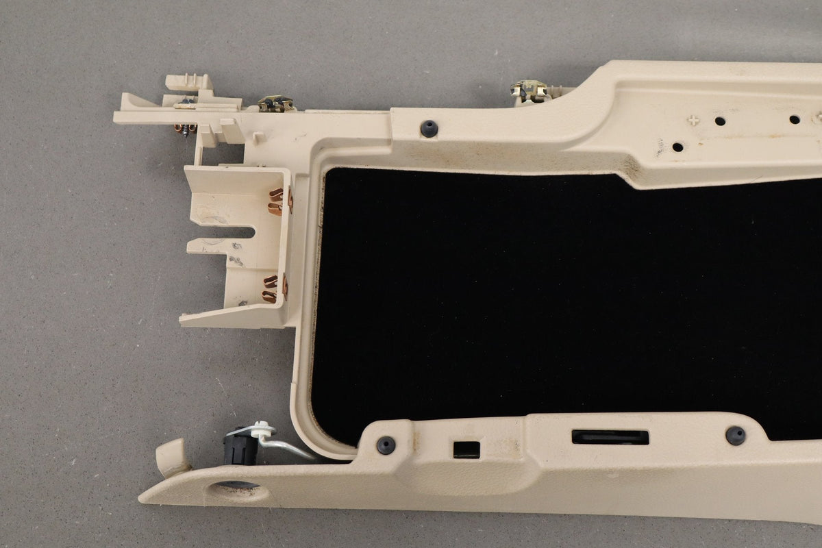 05-10 Chevrolet Corvette C6 Front Console Cashmere 31