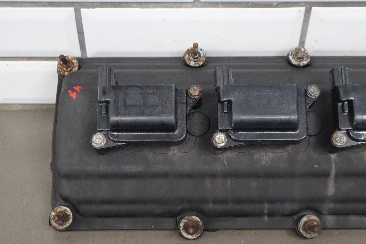 05-10 Dodge Charger SRT8 6.1 ESF Valve Cover Pair w/ Coils