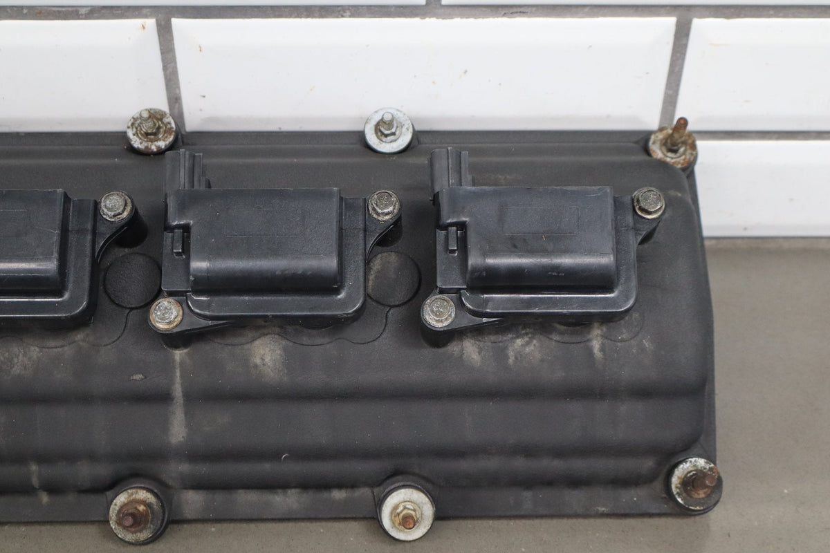 05-10 Dodge Charger SRT8 6.1 ESF Valve Cover Pair w/ Coils