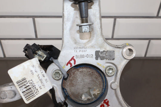 05 - 13 C6 Corvette 04 - 09 Cadillac XLR Right Passenger Front Spindle & Hub