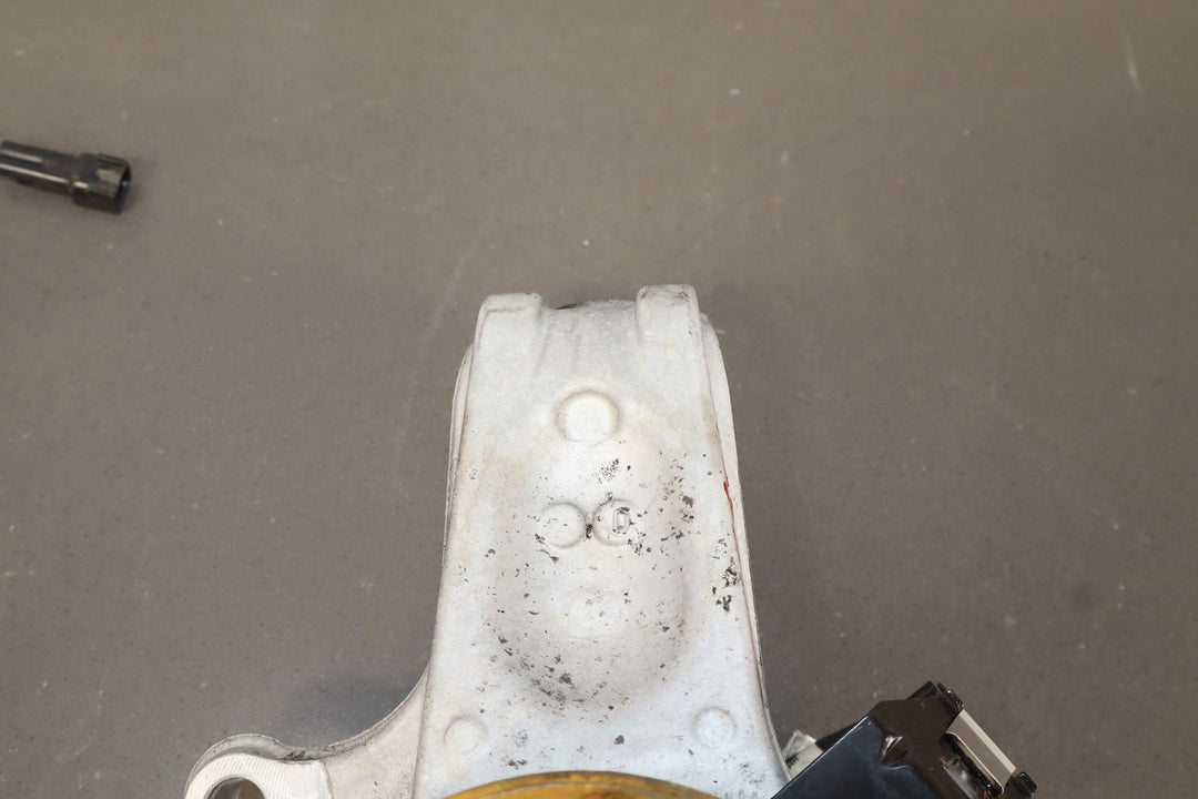 05 - 13 C6 Corvette 04 - 09 Cadillac XLR Right Passenger Front Spindle & Hub