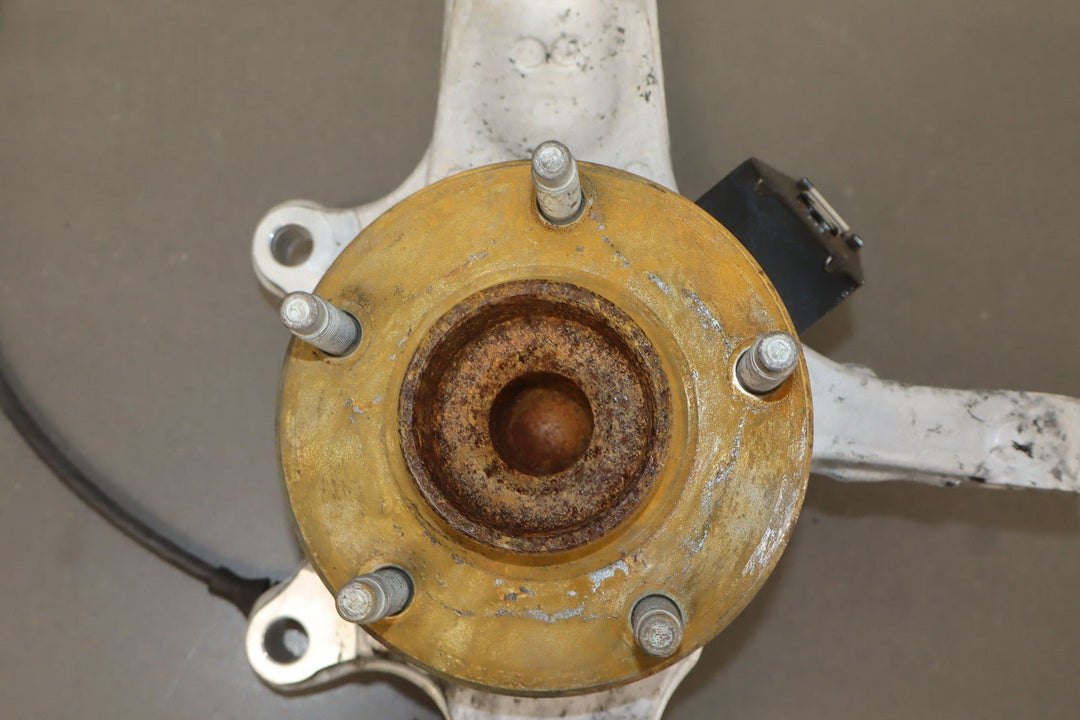 05 - 13 C6 Corvette 04 - 09 Cadillac XLR Right Passenger Front Spindle & Hub