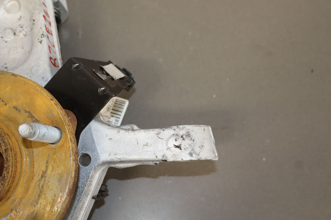 05 - 13 C6 Corvette 04 - 09 Cadillac XLR Right Passenger Front Spindle & Hub