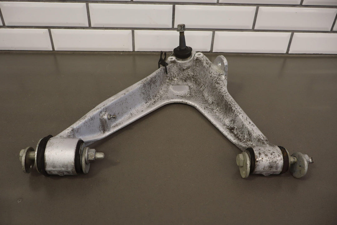 05 - 13 C6 Corvette 06 - 08 Cadillac XLR - V Left Driver Front Spindle W/Control Arms